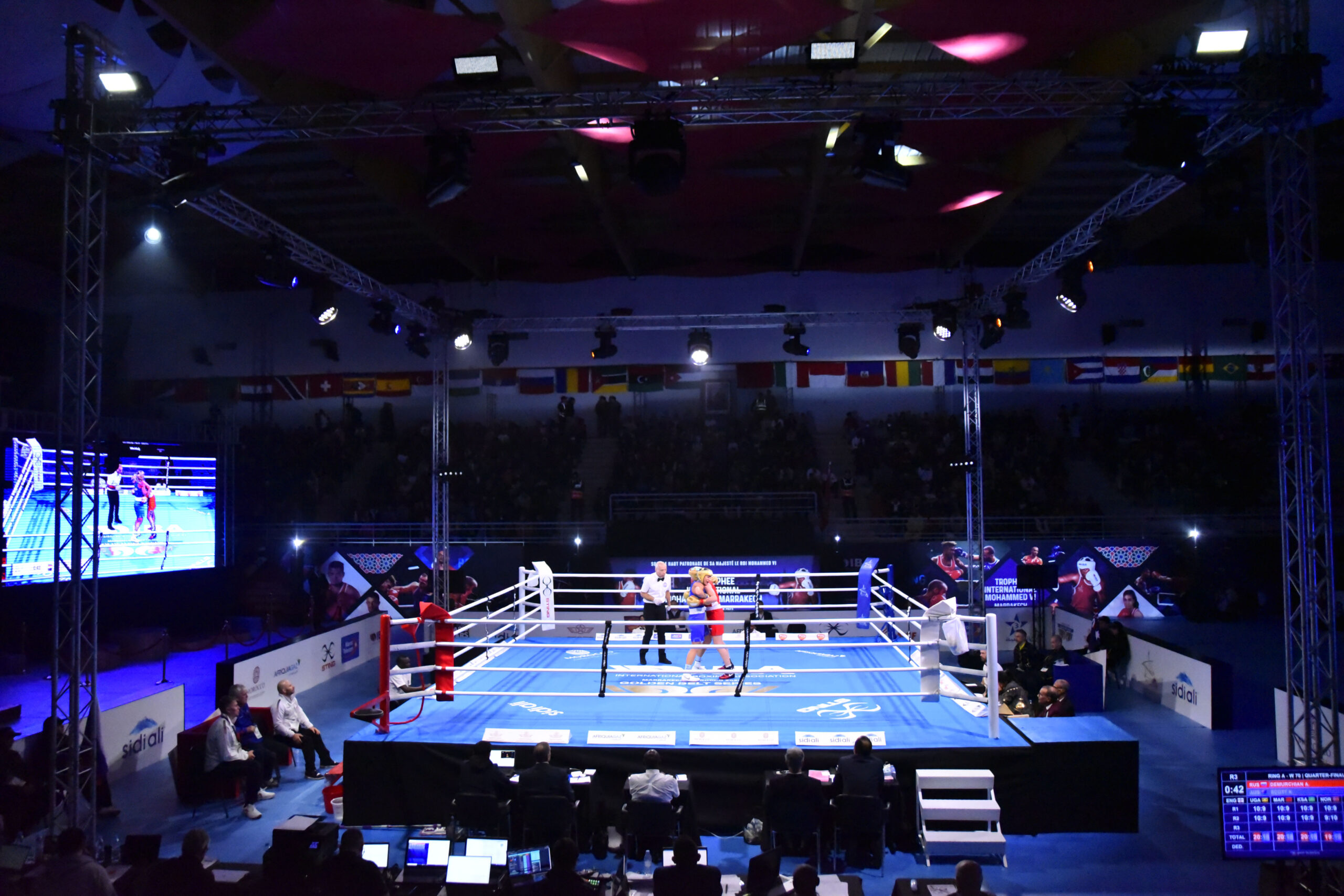 ladies boxing tour