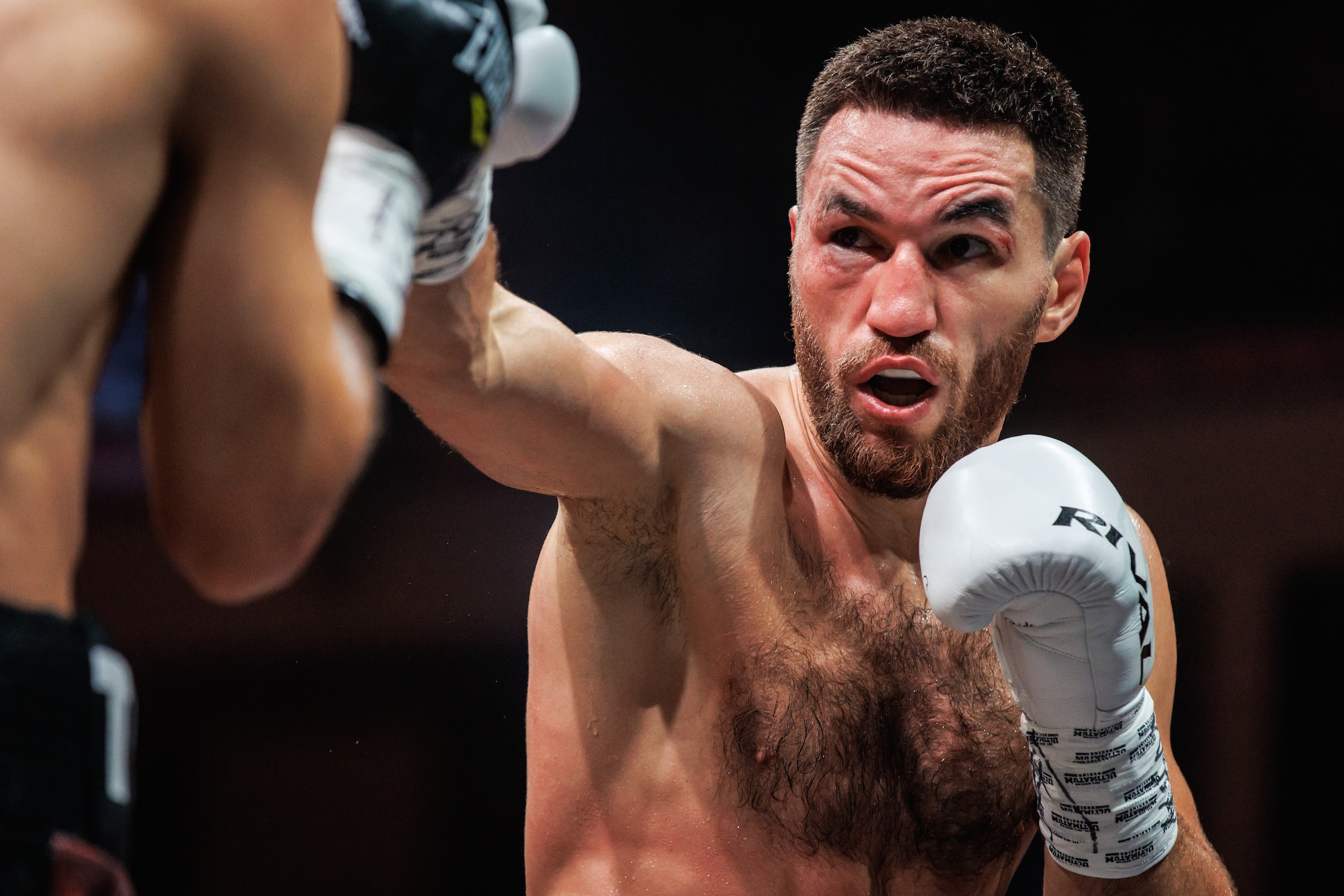 IBF lightweight eliminator tops IBA.PRO 17 card in Ufa