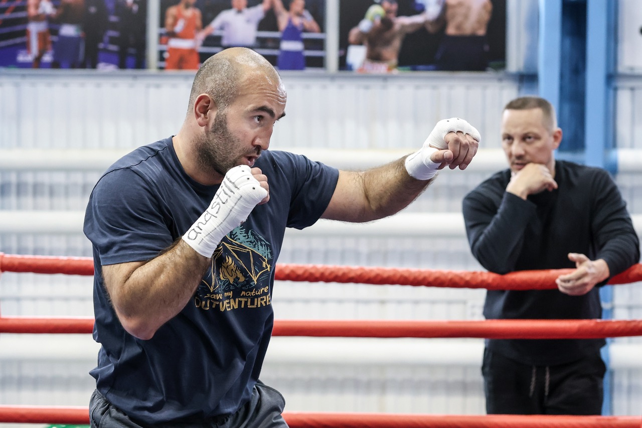 Altitude, discipline and evening chess: How Murat Gassiev is preparing to defend his world title against Tony Yoka